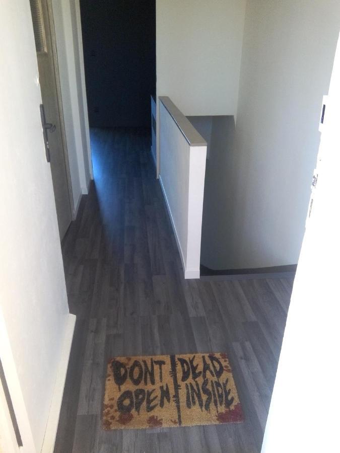 Appartement En Duplex Au 3Ieme Etage Sans Ascenseur 히에레 외부 사진